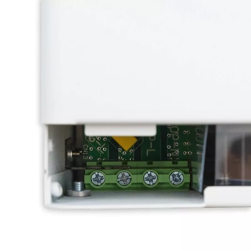 Qoltec hibridinis saulės inverteris nepriklausomam tinklui 1500W