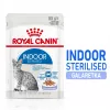 Šlapias kačių ėdalas Royal Canin Indoor Sterilized 85 g maišelis – suaugusioms sterilizuotoms katėms, paukštienos skonis, pakuotė 12 x 85 g