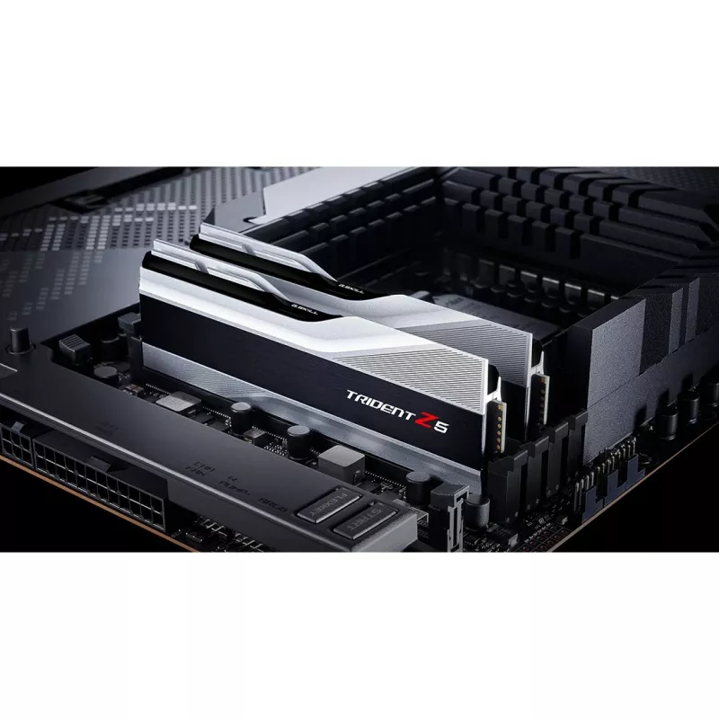 G.SKILL Trident Z5 DDR5 32GB 6000MHz atminties rinkinys (F5-6000J3636F16GX2-TZ5S)
