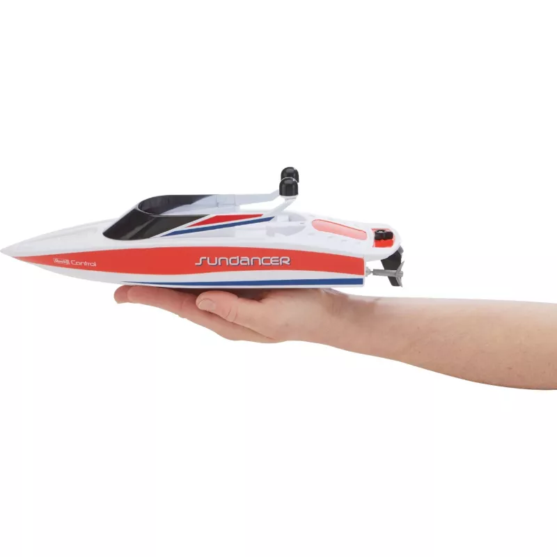 Revell 24137 radijo bangomis valdoma jachta