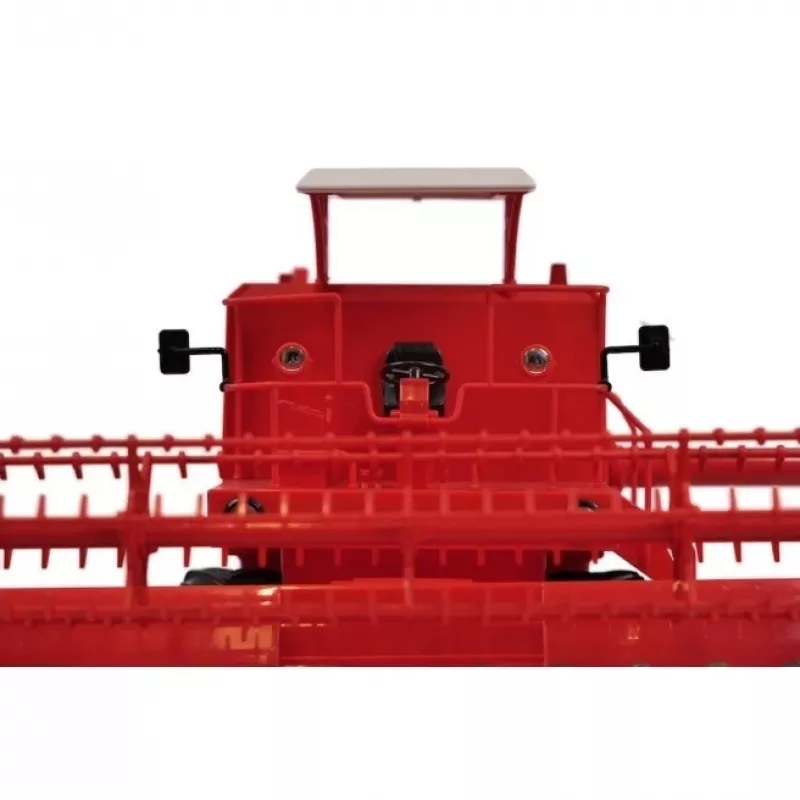 Radijo bangomis valdomas kombainas ATA DO-E699 1:16 mastelio modelis, Bison R/C