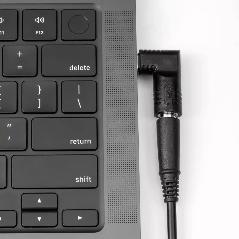 Akyga AK-ND-D09 DC 5,5 x 3,0 mm + kaištis – USB-C PD adapteris nešiojamojo kompiuterio įkrovikliui, 65 W, skirtas HP