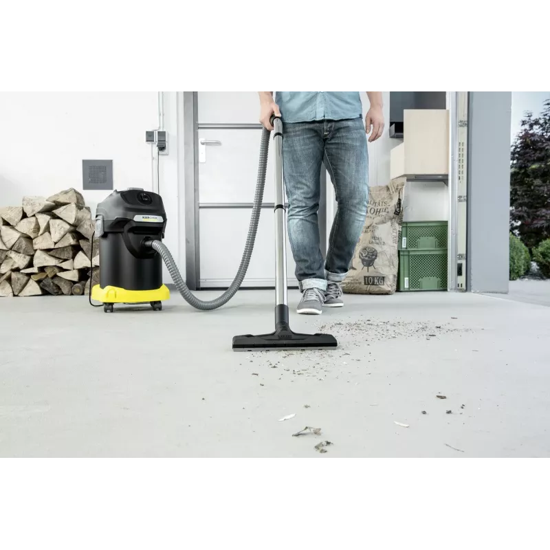 Sausas dulkių siurblys Karcher AD 4 Premium – 17 L, 600 W, be maišelio, metalinė žarna, chromuotas vamzdis