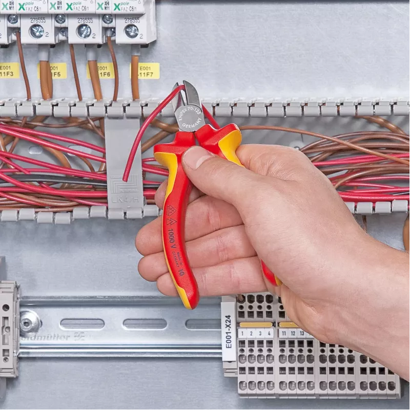 Įstrižinės replės Knipex 70 06 125