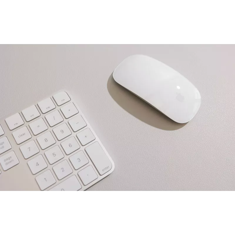 Twelve South DeskPad – veganiškas odinis stalo kilimėlis
