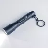 Rakto pakabukas žibintuvėlis Ledlenser P3 Black – kompaktiškas aliuminis LED žibintuvėlis su AAA baterija, iki 130 lm, IP54, 3 galios lygiai