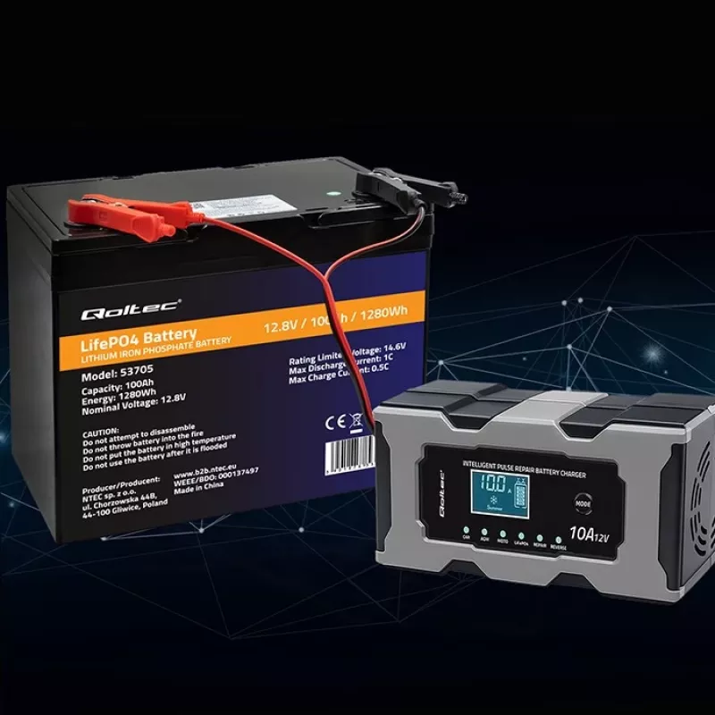 Įkroviklis QOLTEC 52493 12V 10A su AGM akumuliatorių atkūrimo funkcija