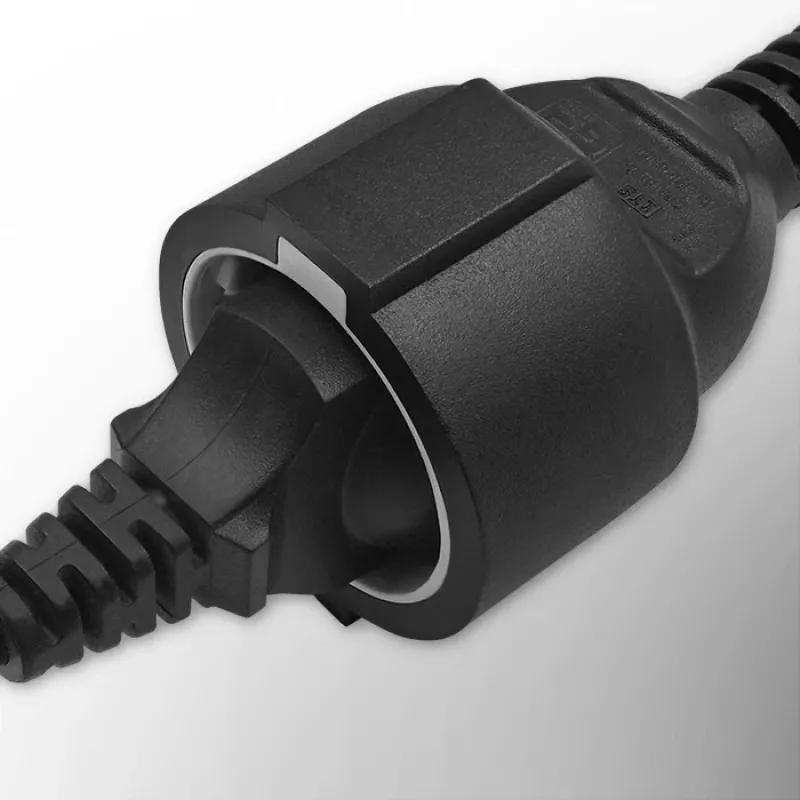 Maitinimo adapteris QOLTEC 53906 IEC 320 C14 į SCHUKO 16A 250V