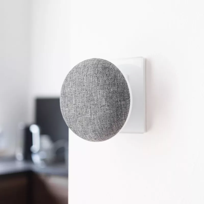Prielipo skambutis Hombli Doorbell Chime 2 (Avanca International BV) – belaidis 433,92 MHz, AC 110–240 V, C tipo kištukas, pilka/balta