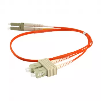 Synergy21 Synergy 21 - Patch-Cable - LC kelių režimų (M) - SC kelių režimų (M) - 1 m - 50/125 mikronų - oranžinė (S216210)