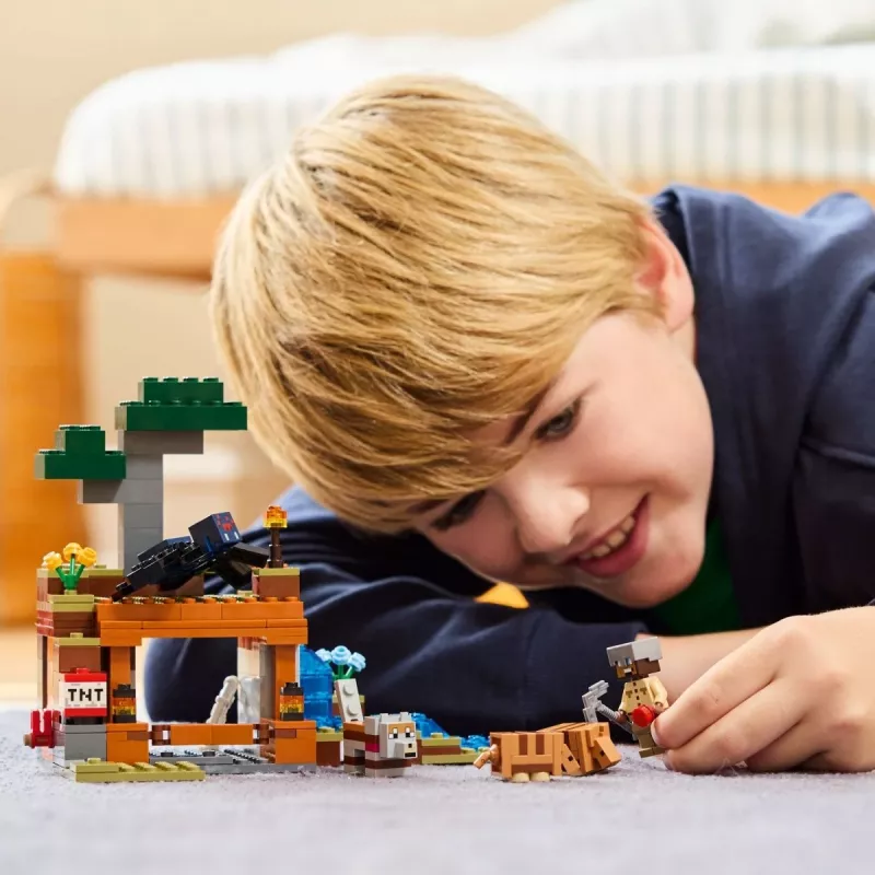 LEGO MINECRAFT 21269 Šarvuotojo šuns kasyklos ekspedicija