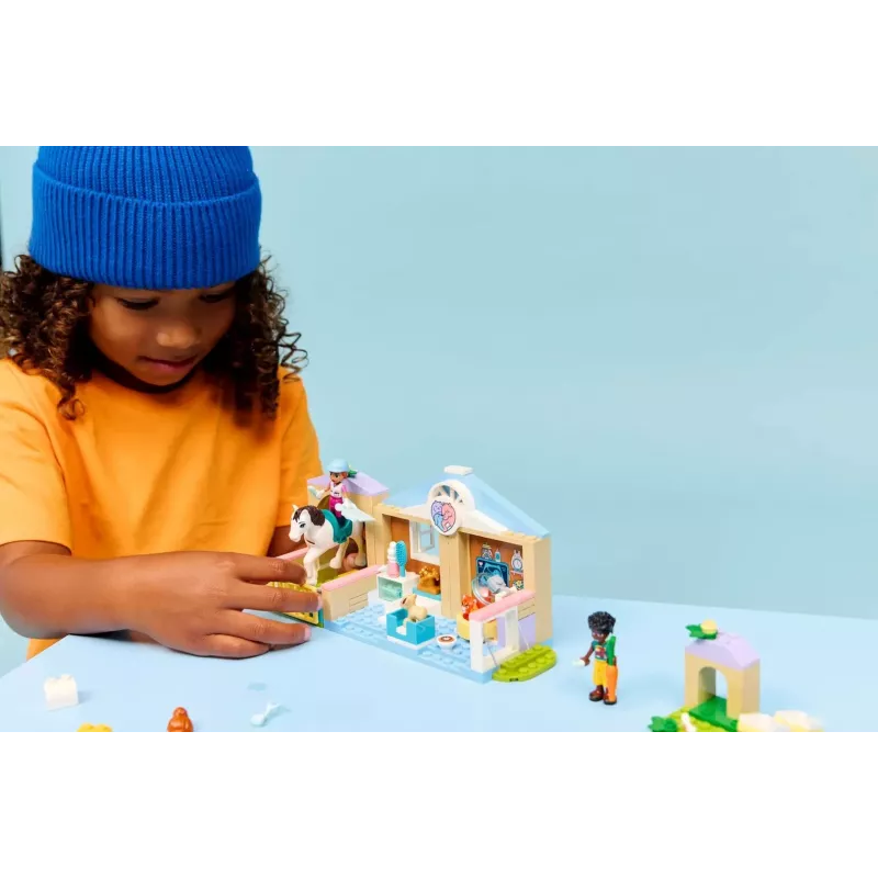 LEGO FRIENDS 42696 Gyvūnų veterinarijos klinika