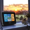 Greenblue 46003 Juodos spalvos LCD baterijų belaidė stotelė