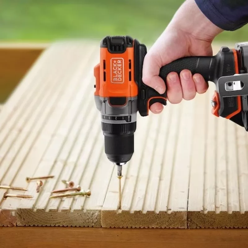 Belaidis gręžtuvas Black & Decker BCD382XN 18V – kompaktiškas 18 V gręžtuvas (be akumuliatoriaus)
