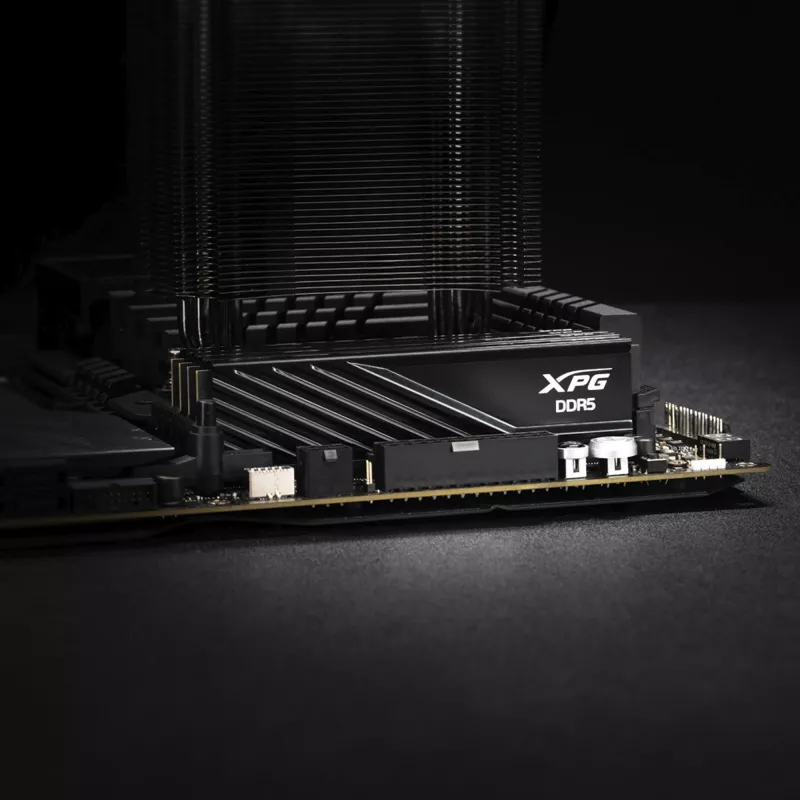 XPG Lancer Blade 16 GB DDR5-6000 atminties modulis, juodas