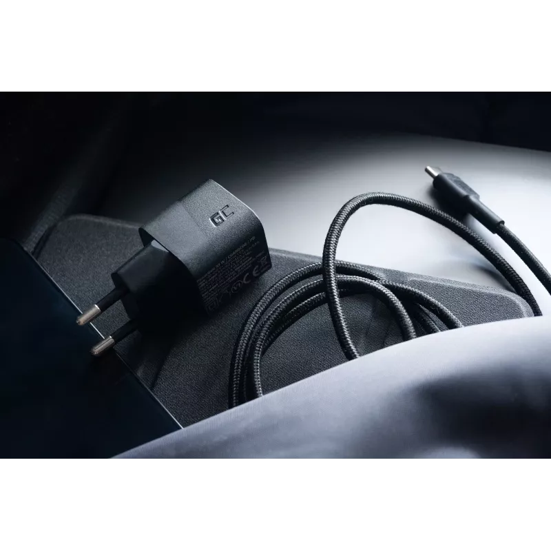 Mobiliojo įrenginio įkroviklis Green Cell CHARGC06, USB-C 33W, Quick Charge 3.0, AC 100–240V, juodas