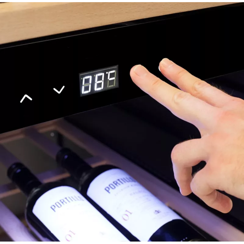 Caso WineExclusive 126 | Smart vyno šaldytuvas | 126 butelių talpa | Kompresoriaus technologija | Juodas