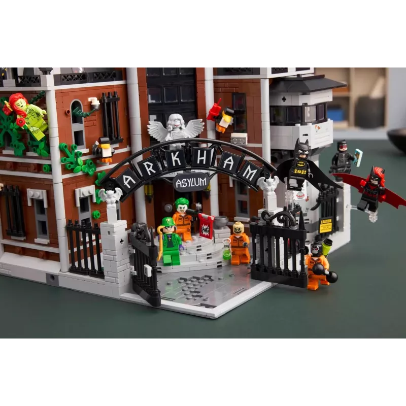 LEGO Batman 76300 Arkham Asylum statybinis rinkinys