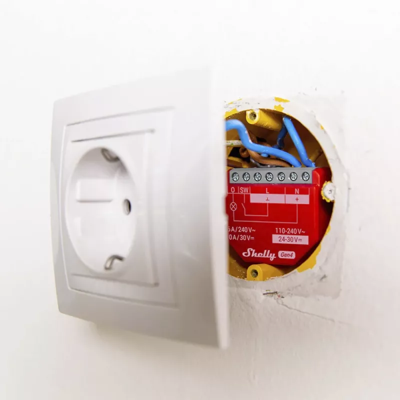 Smart jungiklis Shelly 1PM Gen4 — belaidis, 110–240 V AC, max 240 V, galios matavimas, 16 A, 42×16×37 mm