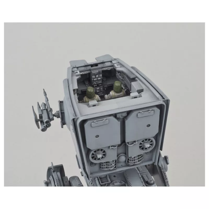 Surenkamas šarvuotos kovos mašinos modelis REVELL AT-ST 1:48, aukštis 182 mm
