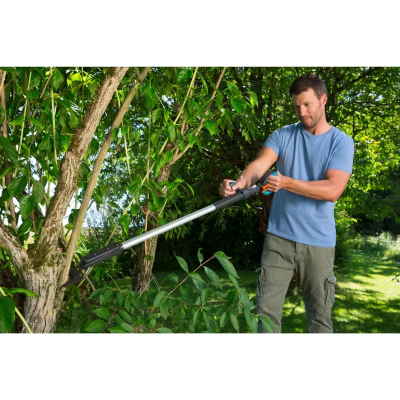 Gardena 12010-20 – genėjimo žirklės su ilgomis rankenomis, 2,9 cm, aliuminės, juodos
