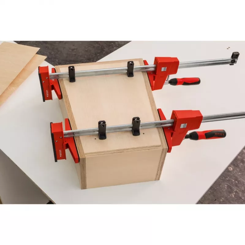 Prisitaikantis korpuso spaustuvo adapteris Bessey KR-AS, sukamasis, skirtas Bessey korpuso spaustuvams