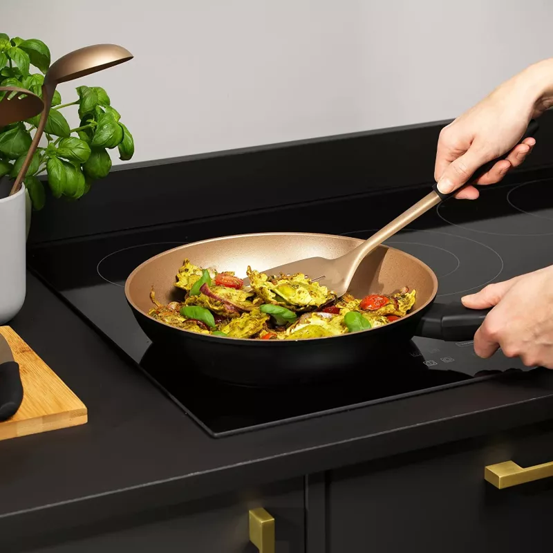 Keptuvė Russell Hobbs RH01666BEU7 24 cm, nelipni, juoda