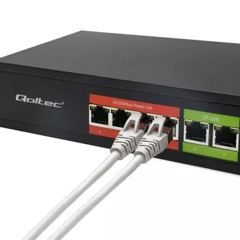 Eterneto PoE jungiklis QOLTEC 52289 — 4x RJ45 PoE prievadai, 2x RJ45 jungtis, 65W galios biudžetas