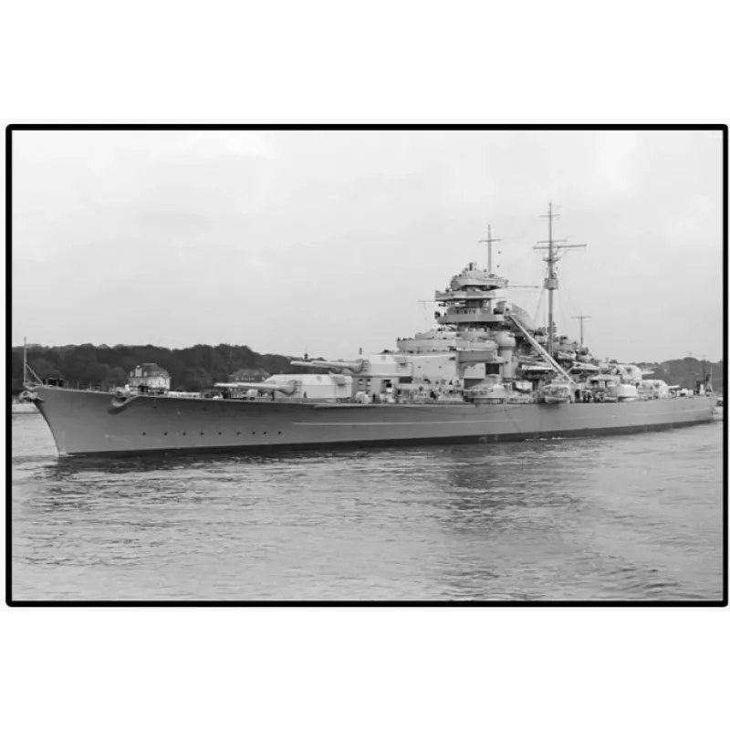 Konstruktorius Cobi Mūšio laivas Bismarck modelis su 3204 detalėmis - Cobi CO BI-4860