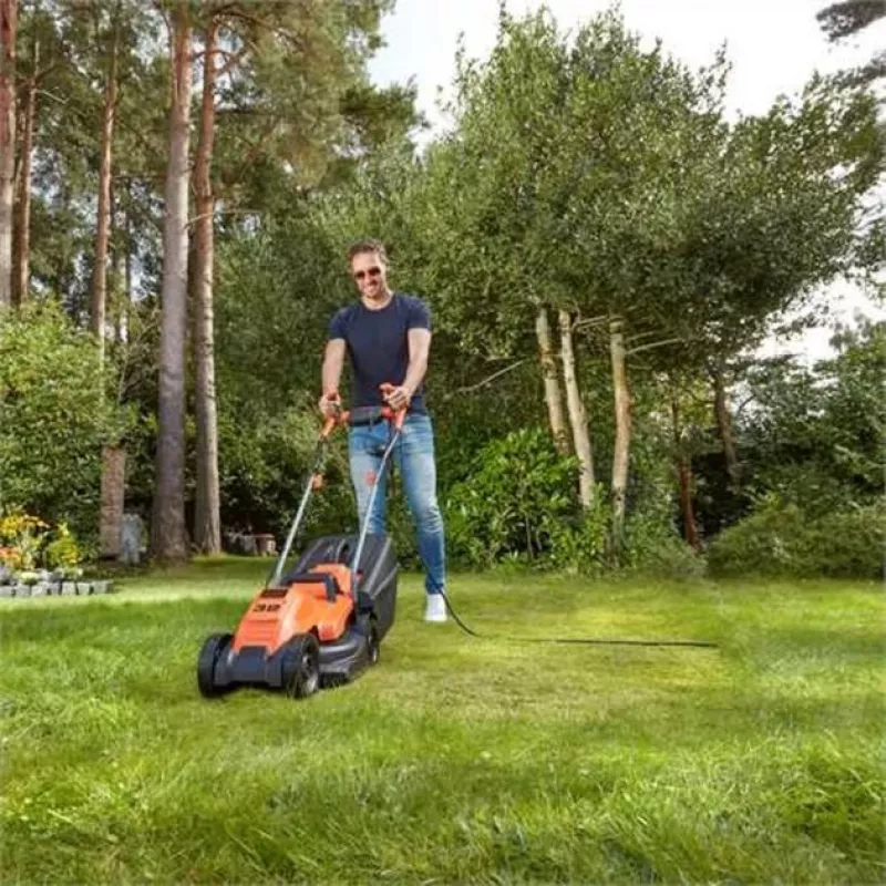 Black & Decker elektrinė vejapjovė su pjovimo aukščio reguliavimu 1200 W, pjovimo plotis (maks.) 32 cm