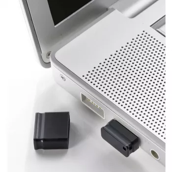 INTENSO atmintukas USB 2.0 8GB / 3500460