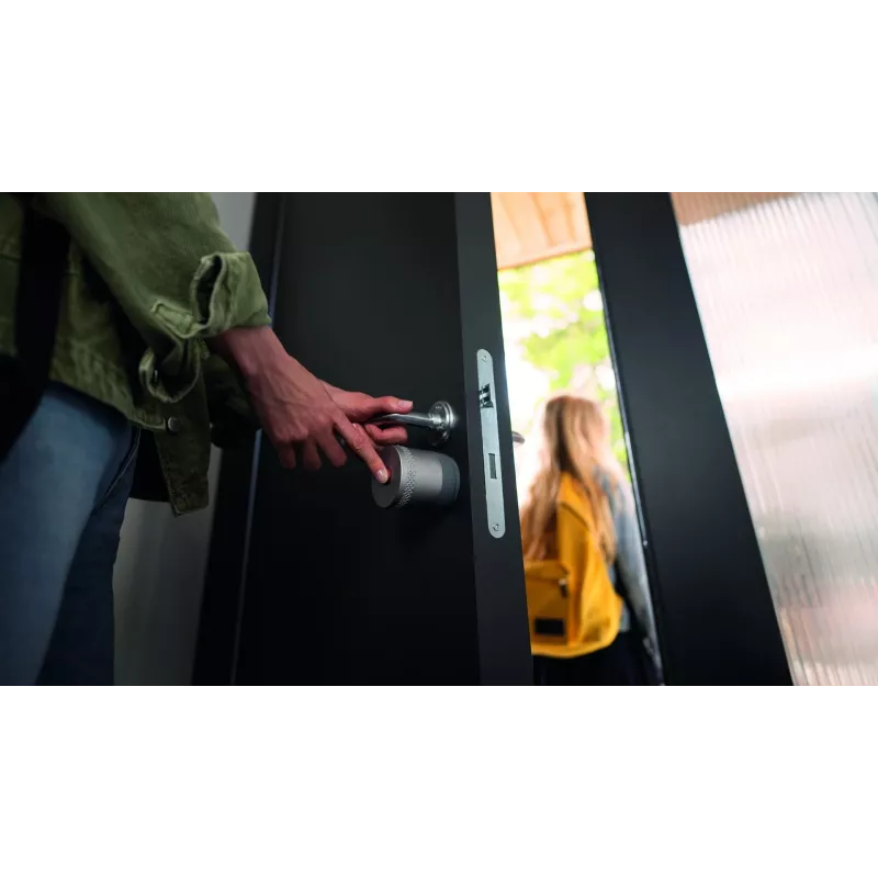 Išmani spynos rankena Yale Linus Smart Lock L2 Lite juoda