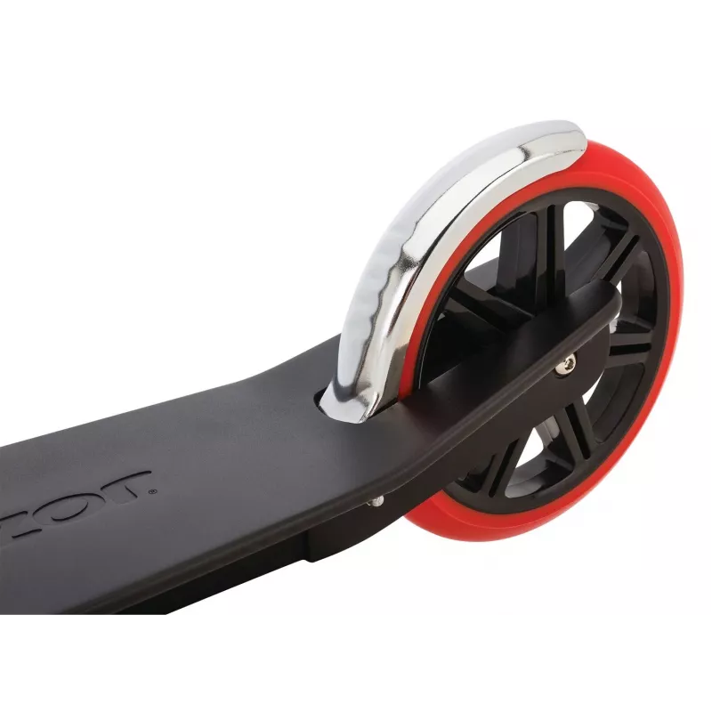 Paspirtukas Razor Carbon Lux