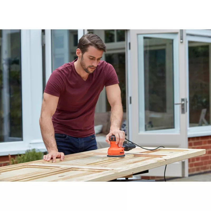 Black & Decker BEW210 Orbitinis šlifuoklis 14000 aps./min. Juoda, Oranžinė