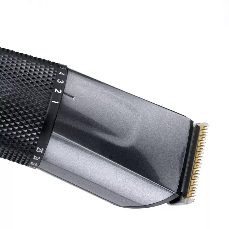 Plaukų kirpimo mašinėlė BABYLISS E976E – belaidė, įkraunama, 26 ilgio nustatymai, 0,5 mm–25 mm, 40 mm ašmenys, titano/nerūdijančio plieno ašmenys, 60 min. veikimo laikas
