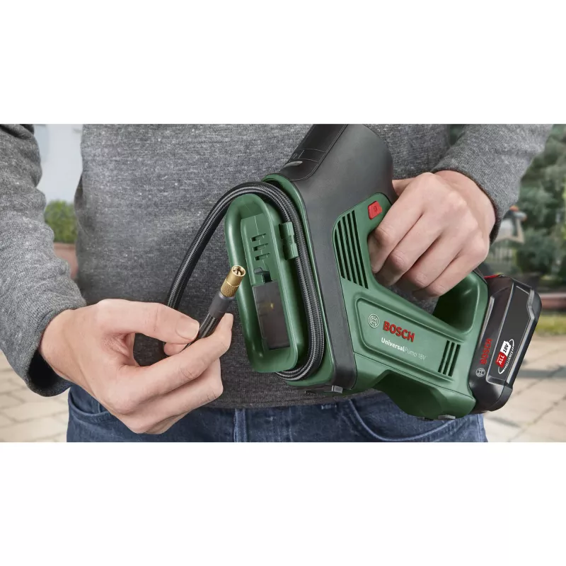 Belaidis elektrinis siurblys Bosch Universal Pump 18V — 10,3 bar, 30 l/min, ličio jonų baterija