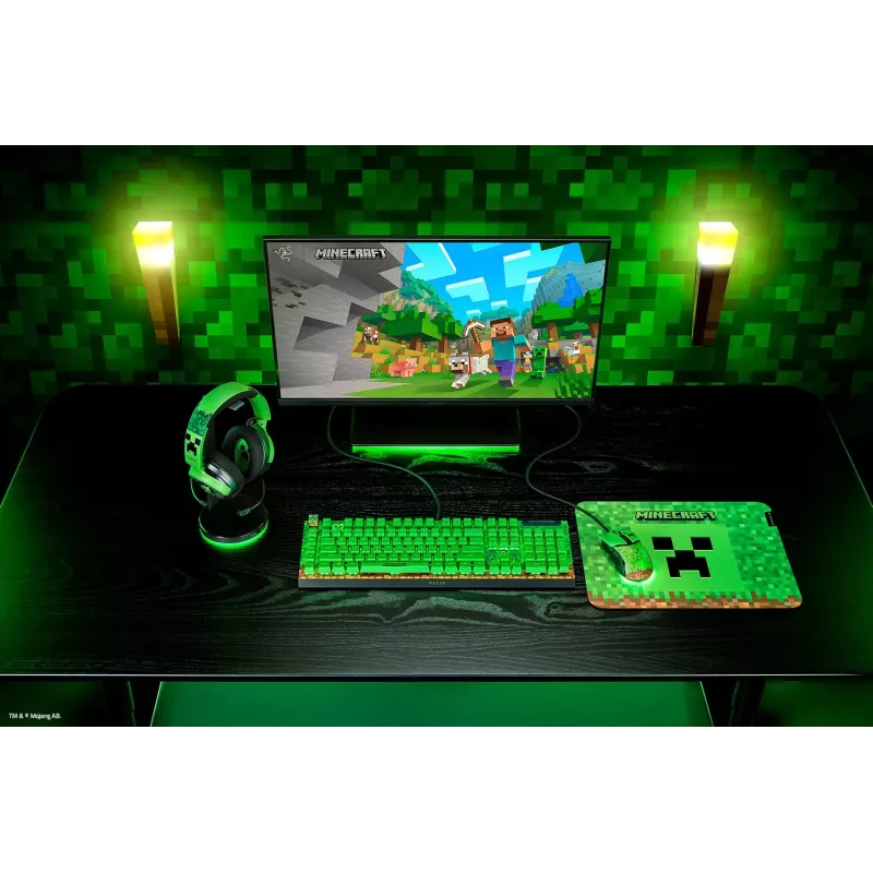 Laidinis žaidimų ausinių komplektas Razer Kraken V4 X — viršausinės, 20–20000 Hz, 1,8 m laidas, 310 g, juoda/žalia