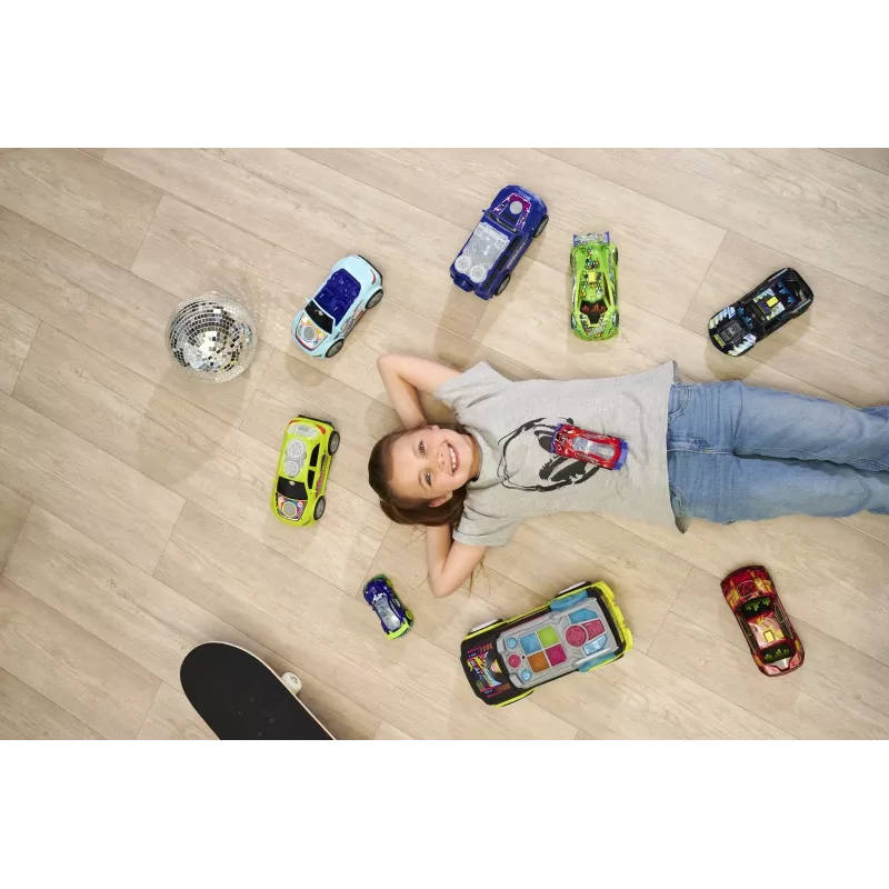 Dickie Toys Mercedes-Benz E-Class Beat Spinner mėlynas – motorizuotas vaikiškas automobilis su muzika ir šviesomis