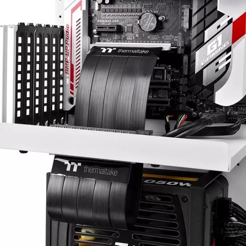 Thermaltake AC-045-CN1OTN-C1 vidinė PCIe sąsajos plokštė / adapteris