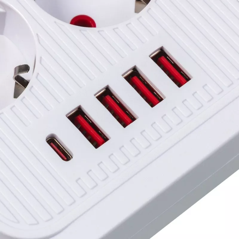 Maitinimo blokas MACLEAN MCE389 W – 6 kištukinių lizdų, 4×USB-A, 1×USB-C, 2500W, 110–240V, 1,5 m laidas, baltas