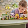LEGO Friends 42671 Augalų kavinė ir gėlių parduotuvė – statybos rinkinys su kavine ir gėlių parduotuve