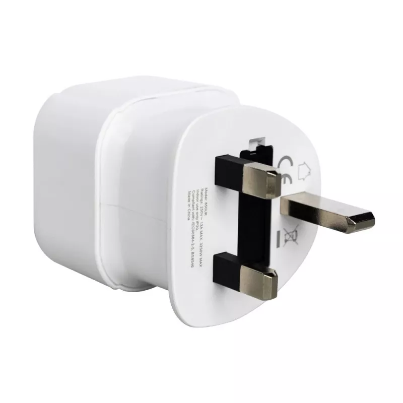 Keliautojų adapteris AP-04 SAVIO