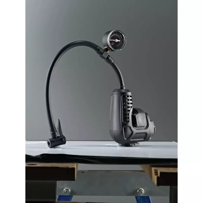 Osciliuojantis daugiafunkcis įrankis Black & Decker MT218K-QW, juoda/oranžinė, 8500 OPM