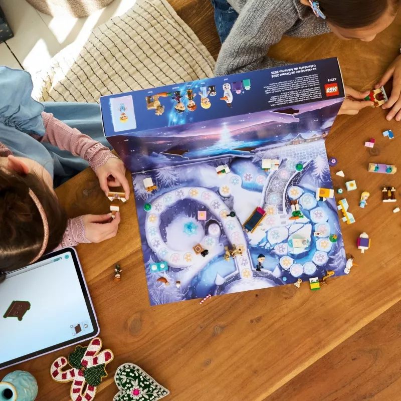 Konstruktorius LEGO Disney „Frozen“ Advento kalendorius 2025 rinkinys 43273 – 231 detalė, 4 minifigūrėlės, nuo 5 metų