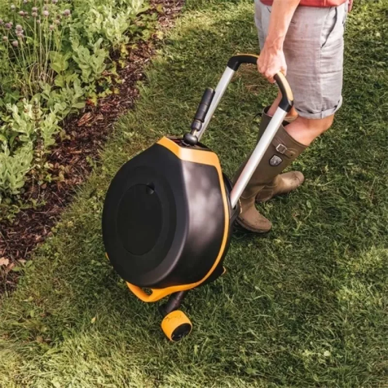 Fiskars sodo žarna su būgnu ir ratukais, XL, 13 mm