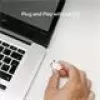 Belaidis USB adapteris MERCUSYS MA30N — dviejų juostų Wi‑Fi (2,4/5 GHz), 400/867 Mbps, USB 2.0, vidinė antena, balta