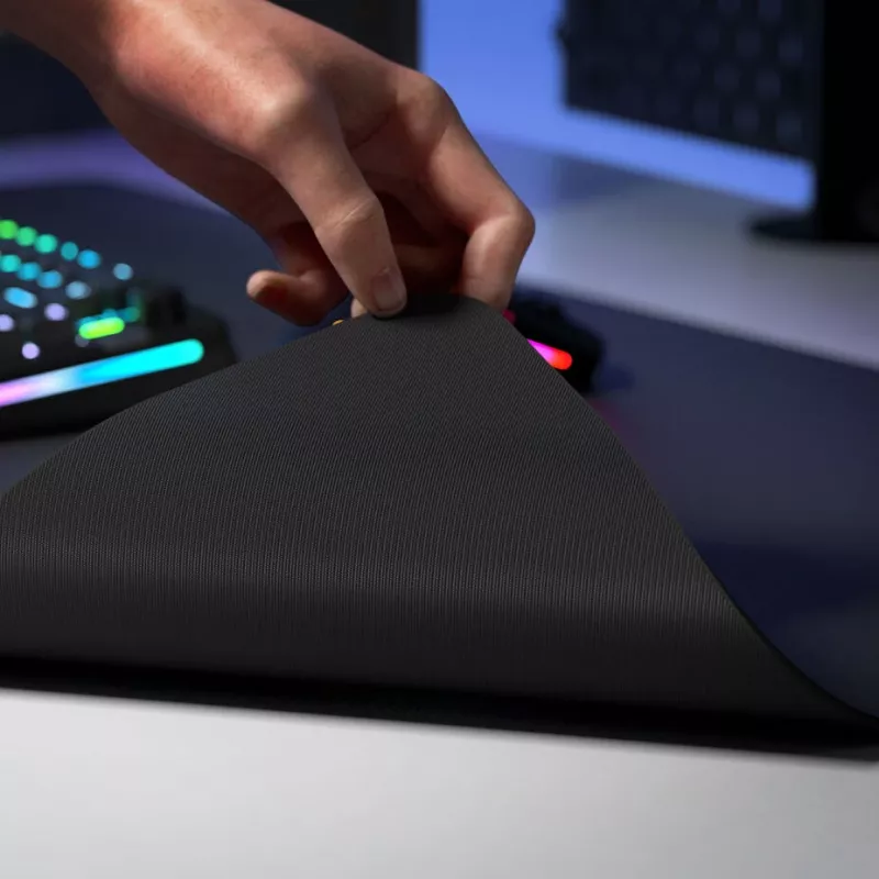 Pelės kilimėlis Glorious PC Gaming Race Mouse Pad 2 Medium – be kraštų – juodas
