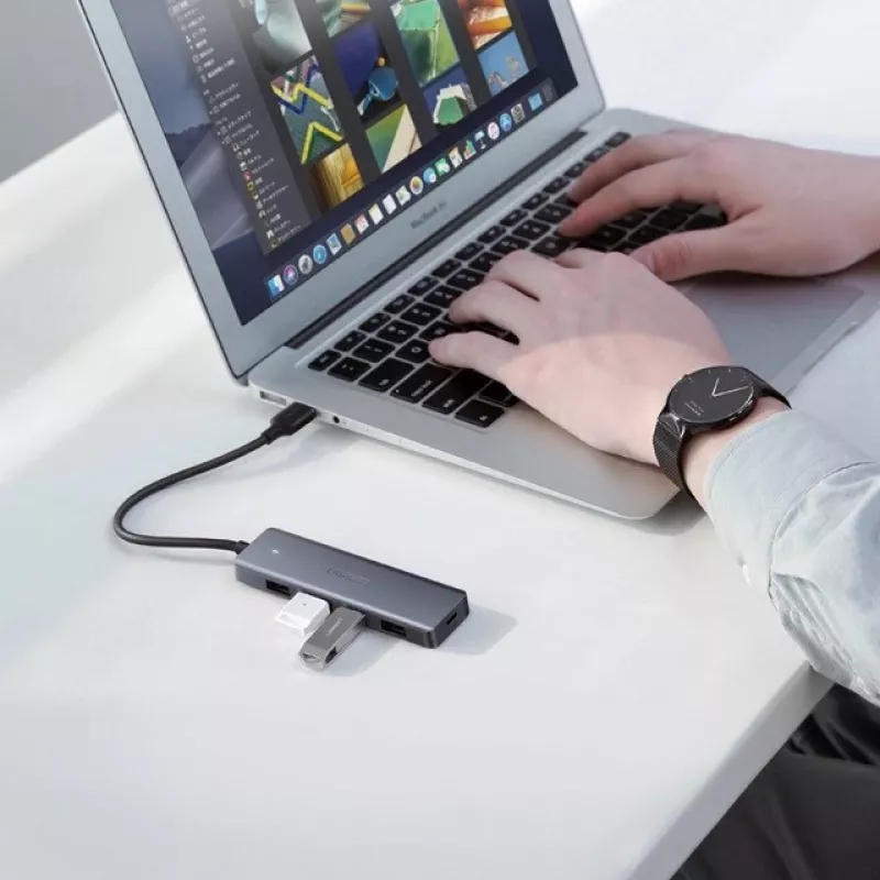 Ugreen USB-C 4-in-1 adapteris į 4× USB 3.0 + USB-C pilkas