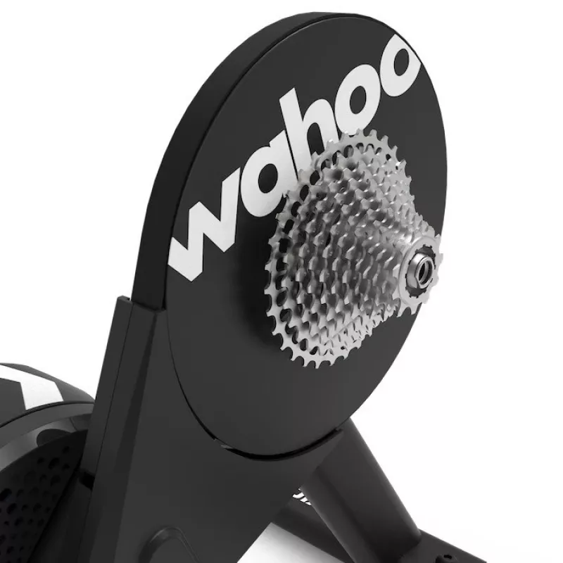 Išmanusis dviračių treniruoklis Wahoo KICKR CORE 2 – magnetinis, diržinė pavara, 1800W, 11 greičių kasetė, Bluetooth/Wi‑Fi/ANT+