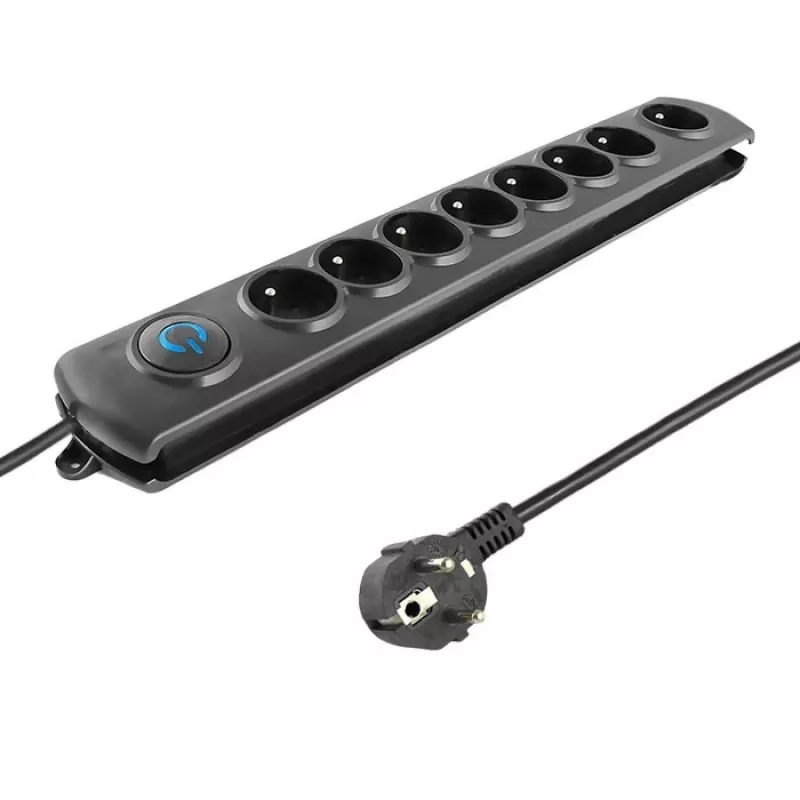 Qoltec 50113 apsauginis filtras 8 kištukiniai lizdai 230 V 1,8 m juodas